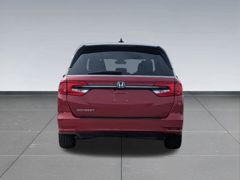 Certified 2023 Honda Odyssey EX image 4