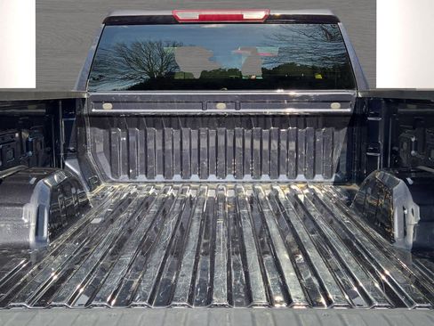 Used 2022 Chevrolet Silverado 1500 RST image 11