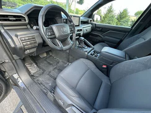 Used 2024 Toyota Tacoma SR AWD/4WD image 15