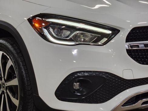 Used 2021 Mercedes-Benz GLA 250 4MATIC image 13