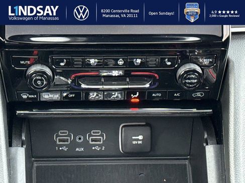 Used 2023 Jeep Grand Cherokee L Limited w/ Luxury Tech Group II image 15