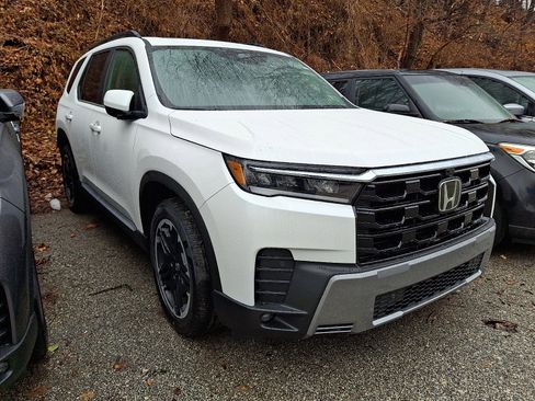 New 2026 Honda Pilot image 3