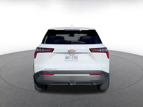 Used 2025 Chevrolet Equinox LT image 12