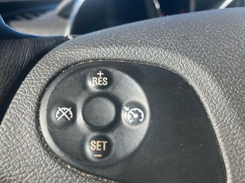 Used 2017 Chevrolet Impala LT image 21