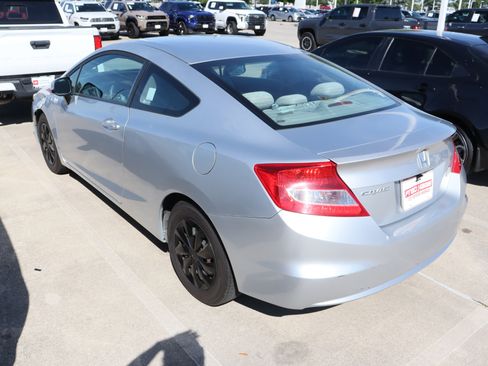 Used 2012 Honda Civic LX image 5