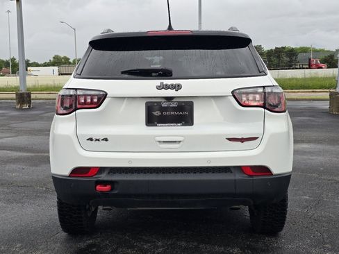 Used 2025 Jeep Compass Trailhawk AWD/4WD image 13