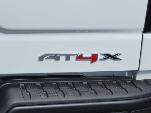 New 2026 GMC Sierra 1500 AT4X w/ AT4X AEV Edition image 10