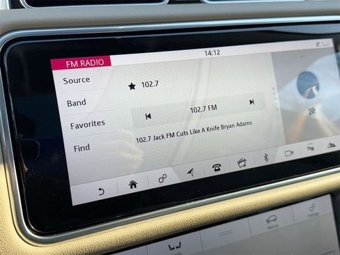 Used 2020 Land Rover Range Rover image 12