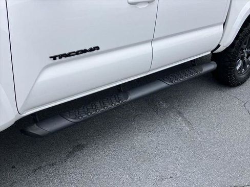 Certified 2023 Toyota Tacoma SR5 image 10