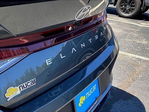Used 2025 Hyundai Elantra Sport FWD image 26
