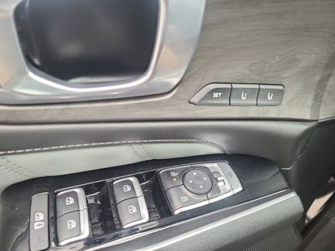 Used 2024 Kia Sorento SX Prestige w/ Sage Leather Package image 27