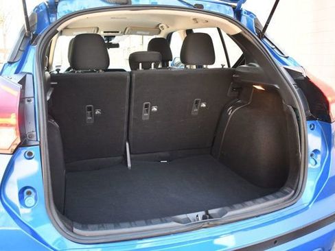 Used 2022 Nissan Kicks SV image 8