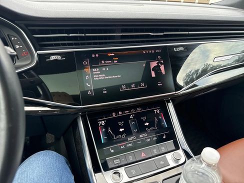 Used 2023 Audi Q7 2.0T Premium w/ Convenience Package AWD/4WD image 21
