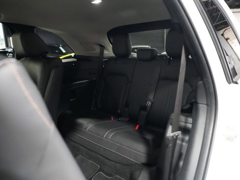 Used 2024 MAZDA CX-90 3.3 Turbo w/ Preferred Plus AWD/4WD image 34
