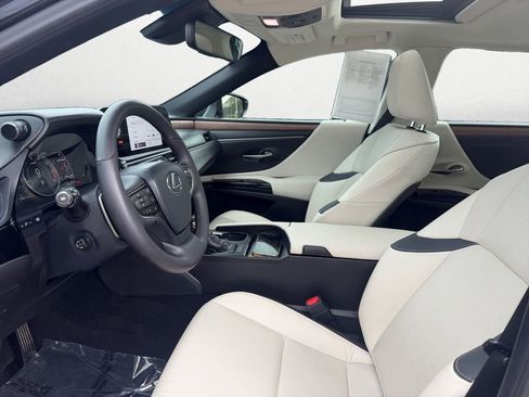 Used 2024 Lexus ES 350 w/ Premium Package FWD image 10