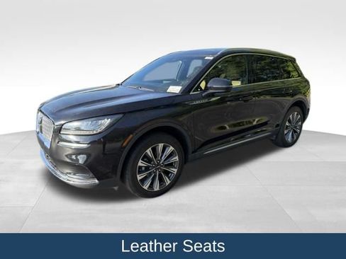 Used 2021 Lincoln Corsair Reserve w/ Elements Package FWD image 4