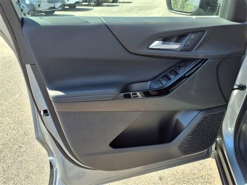 New 2026 Chevrolet Equinox LT w/ LPO, Floor Liner Package image 10