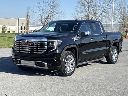 Used 2023 GMC Sierra 1500 Denali w/ Denali Reserve Package AWD/4WD image 28