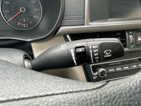 Used 2018 Kia Optima LX w/ 17" Alloy Wheels Package image 18