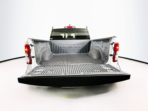 Used 2022 RAM 1500 Big Horn AWD/4WD image 26