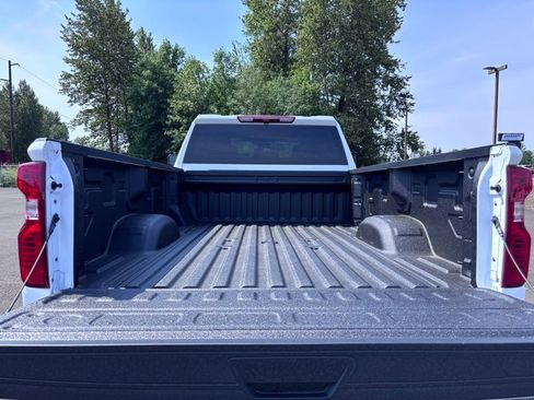 New 2025 Chevrolet Silverado 3500 W/T image 24