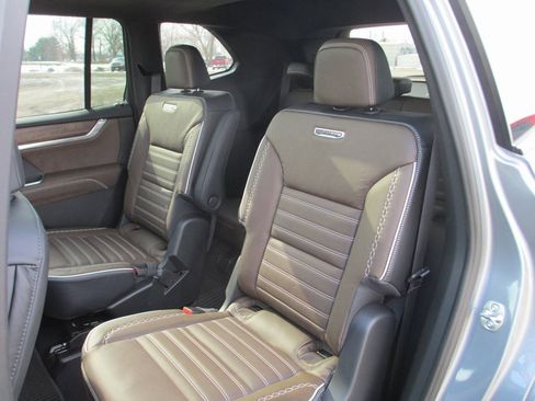 New 2026 GMC Acadia Denali Ultimate image 12