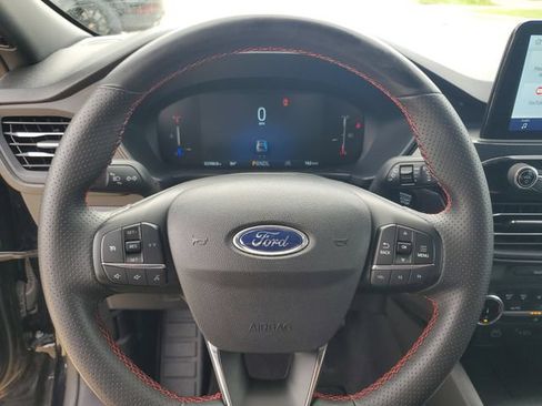 Used 2025 Ford Escape ST-Line AWD/4WD image 16