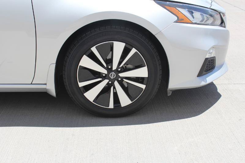 Used 2022 Nissan Altima 2.5 SV FWD image 37