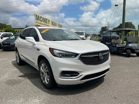 Used 2020 Buick Enclave Avenir w/ Avenir Technology Package FWD image 4