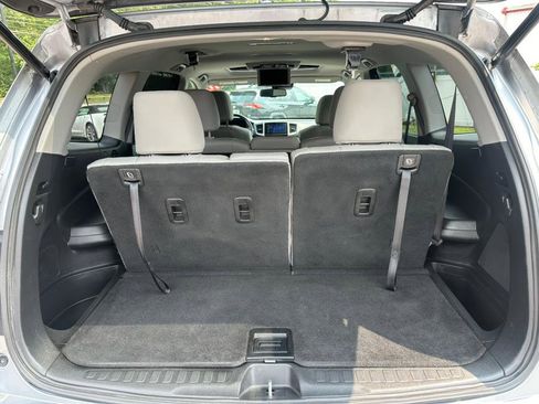 Used 2017 Honda Pilot Touring image 33