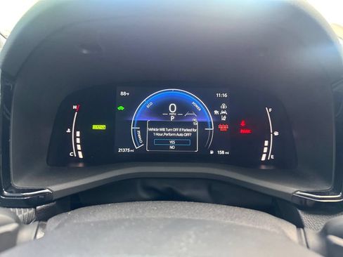 Used 2025 Toyota Camry SE w/ Convenience Package FWD image 23
