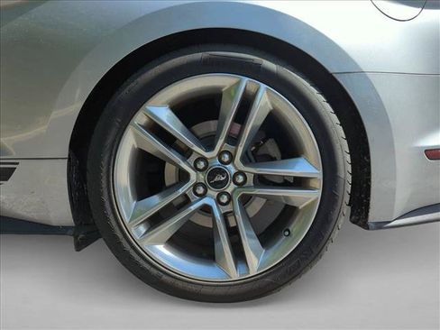 Used 2020 Ford Mustang Premium w/ Equipment Group 201A RWD image 13