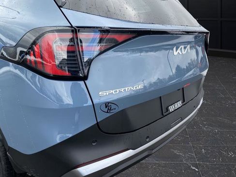 New 2026 Kia Sportage EX image 40