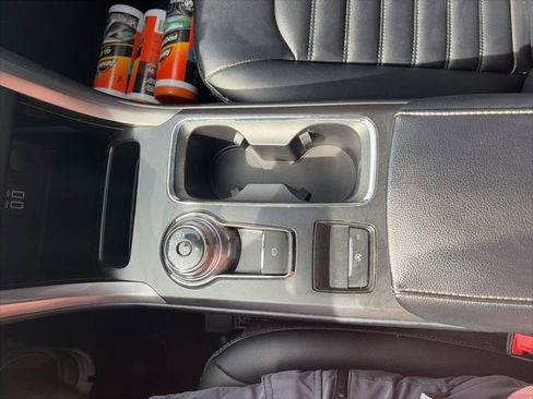 Used 2019 Ford Fusion SEL FWD image 24
