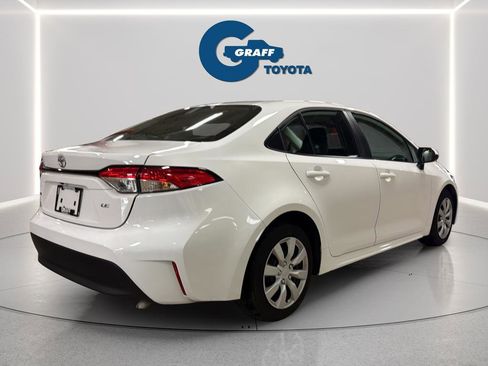 Used 2024 Toyota Corolla LE FWD image 7