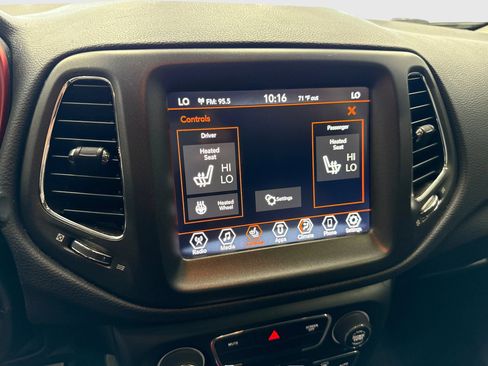 Used 2019 Jeep Compass Trailhawk w/ Cold Weather Group AWD/4WD image 19