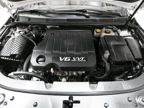 Used 2016 Buick LaCrosse Sport Touring image 22