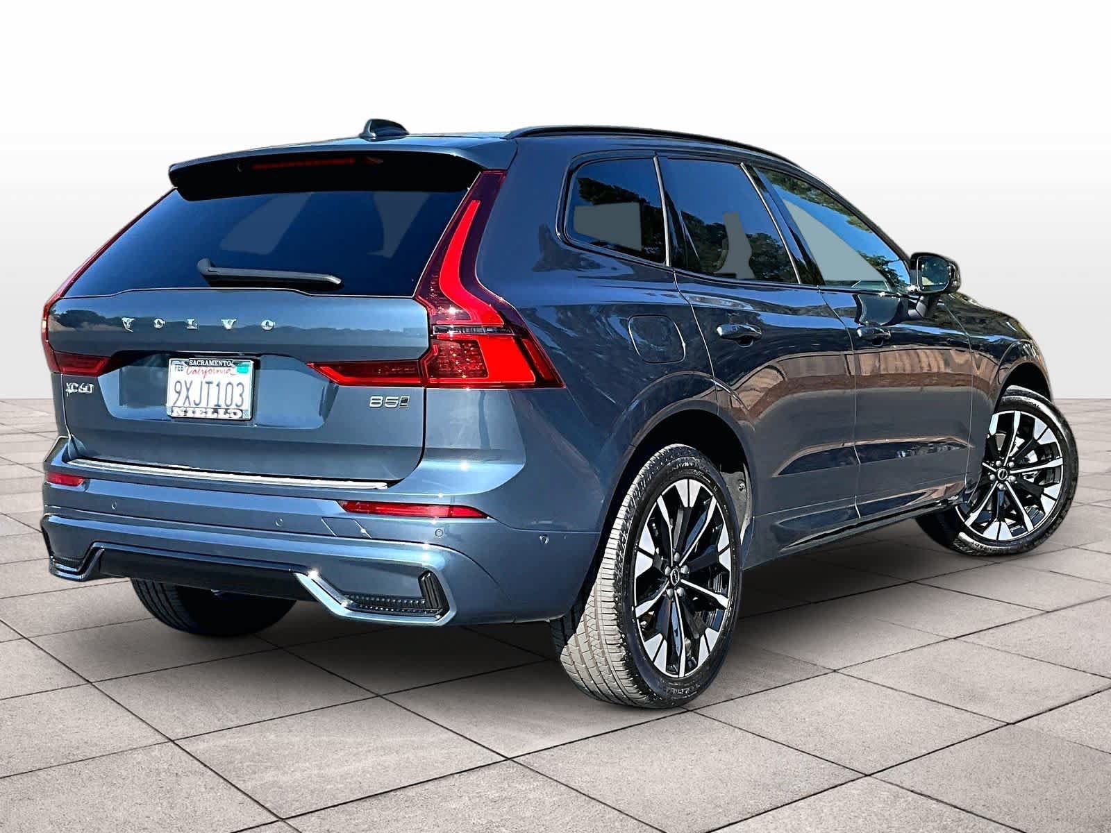 Used 2026 Volvo XC60 B5 Plus w/ Protection Package Premier AWD/4WD image 18