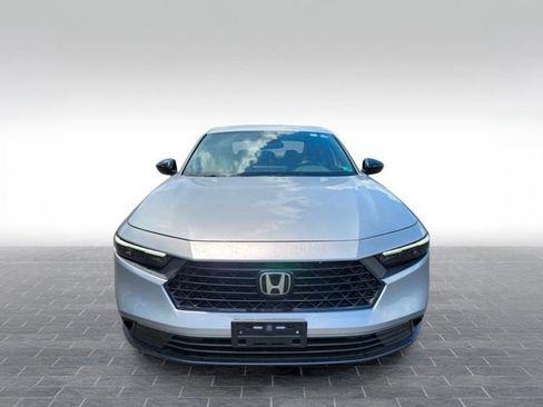 Used 2024 Honda Accord Sport image 2