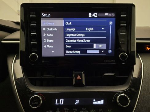 Used 2021 Toyota Corolla LE image 25