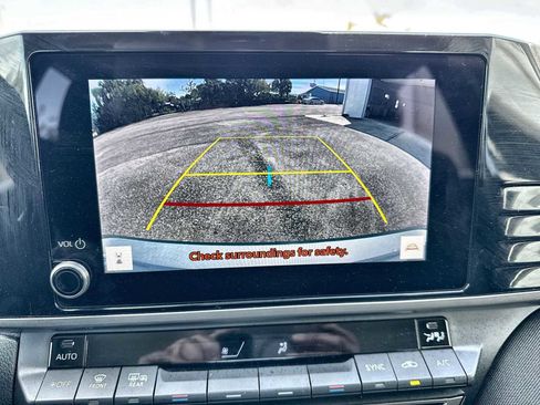 Used 2025 Toyota Camry LE FWD image 26