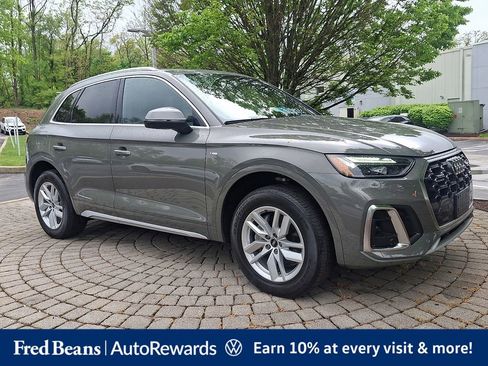 Used 2023 Audi Q5 2.0T Premium w/ Convenience Package AWD/4WD image 1