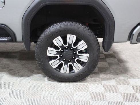 Used 2025 GMC Sierra 2500 Denali image 44