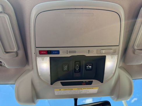 Used 2020 Subaru Forester Premium image 25