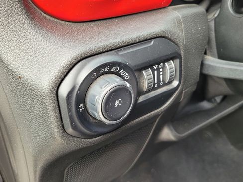 Used 2019 Jeep Wrangler Unlimited Rubicon image 18