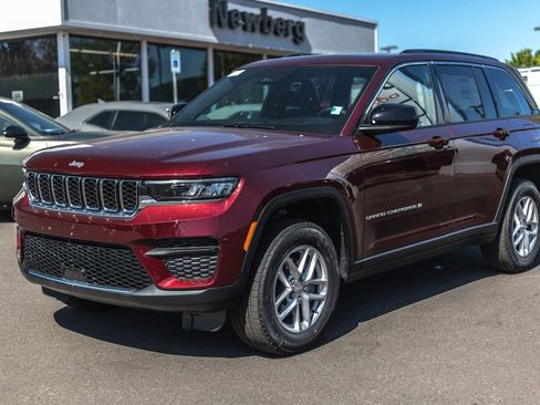 New 2026 Jeep Grand Cherokee Laredo X AWD/4WD image 5