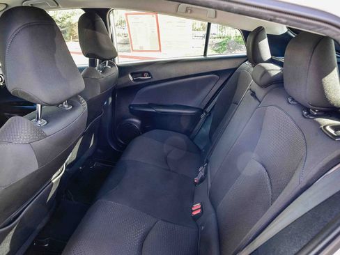 Certified 2022 Toyota Prius LE image 21