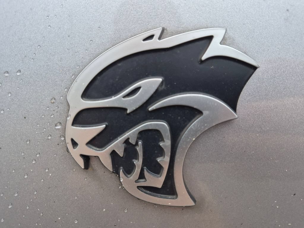 Used 2015 Dodge Challenger SRT Hellcat RWD image 21