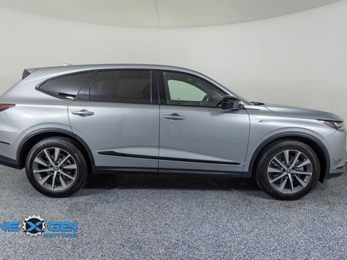 Used 2023 Acura MDX A-Spec AWD/4WD image 8