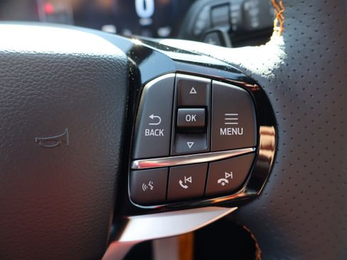 New 2026 Ford Explorer Tremor w/ Tremor Convenience Package image 18